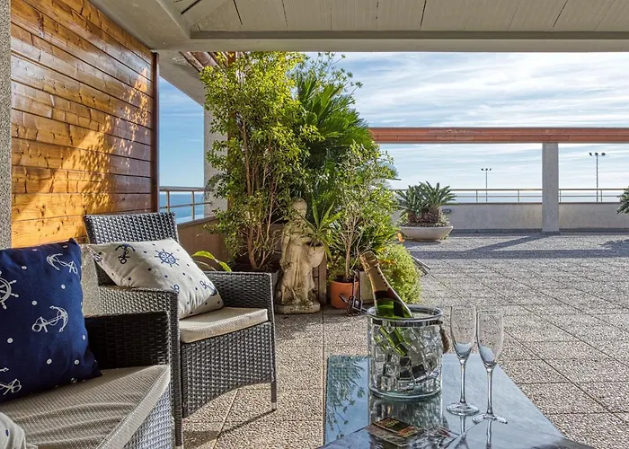 Vistas Al Mar. Gran Terraza