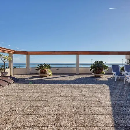 Apartamento Vistas Al Mar. Gran Terraza Calella